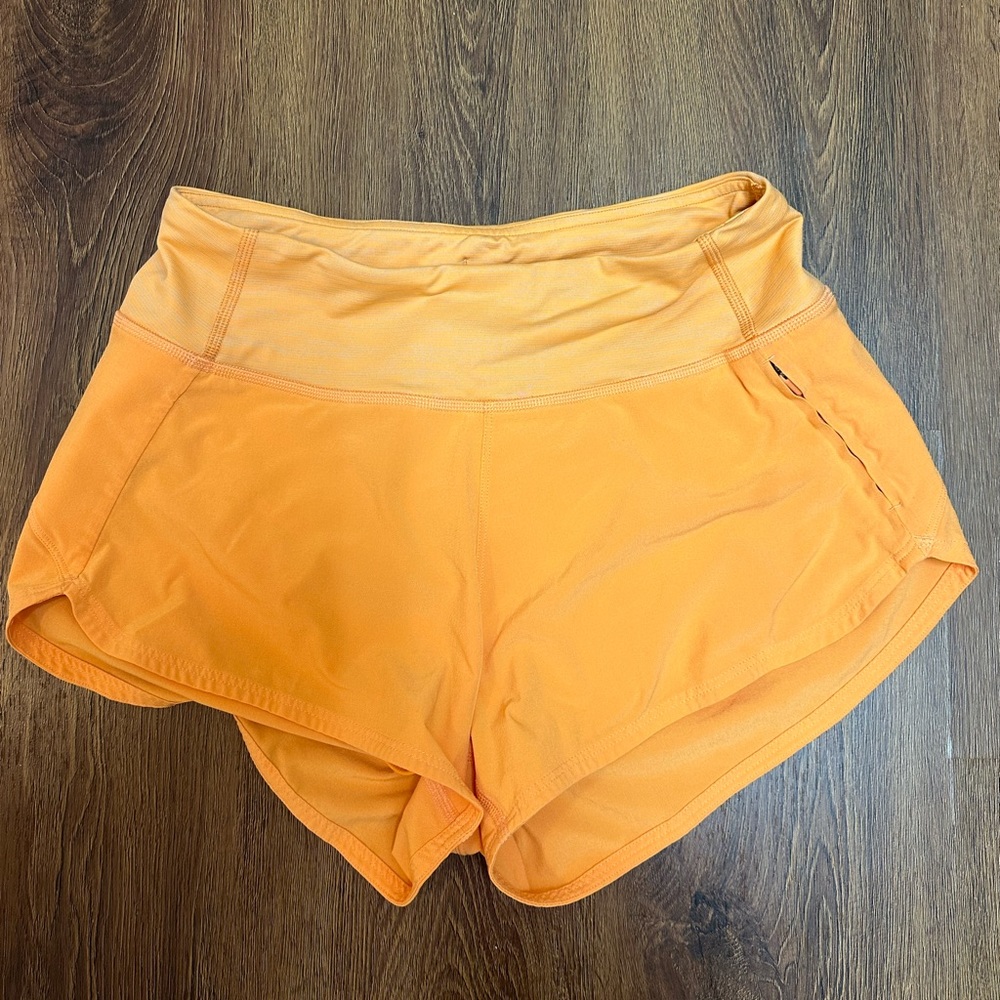 Outdoor Voices Hudson 2.5” short- orange & size small!